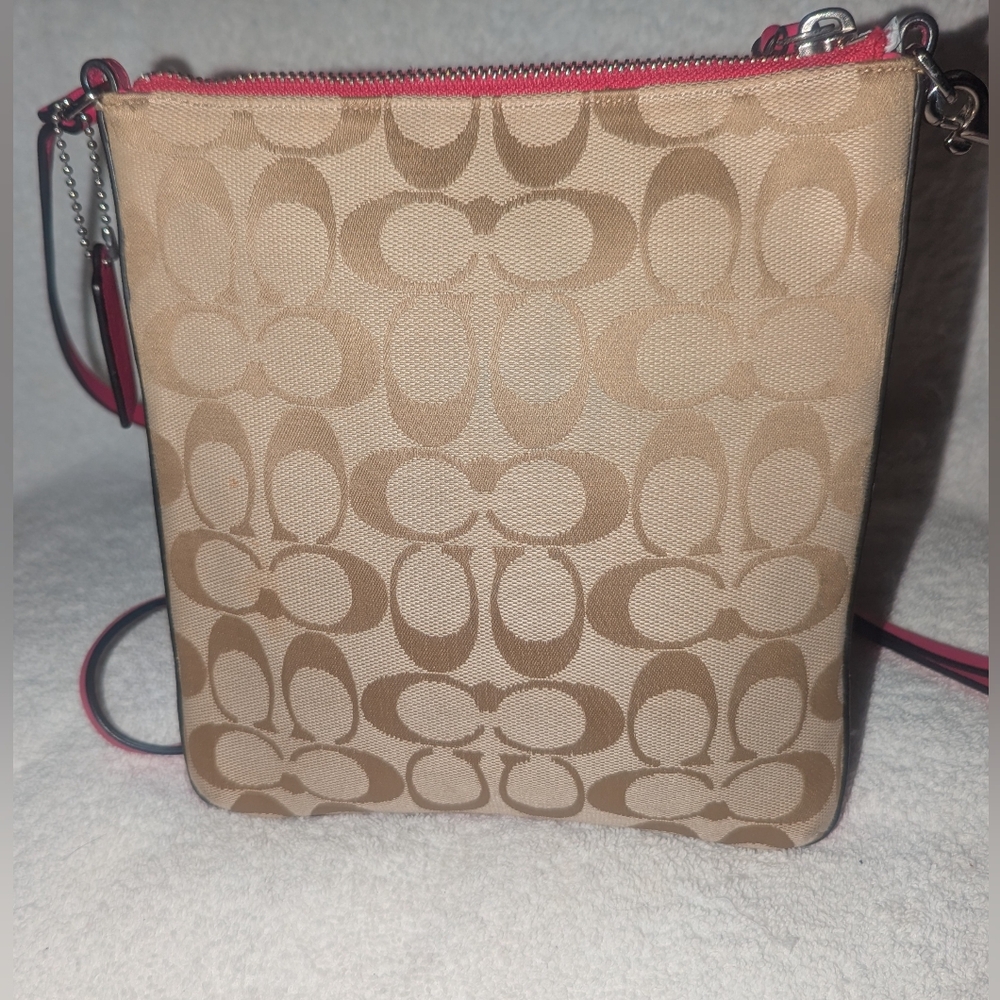 Coach North  South Swing Pack Fuchsia and Beige Crossbody Bag - Picture 2 of 9